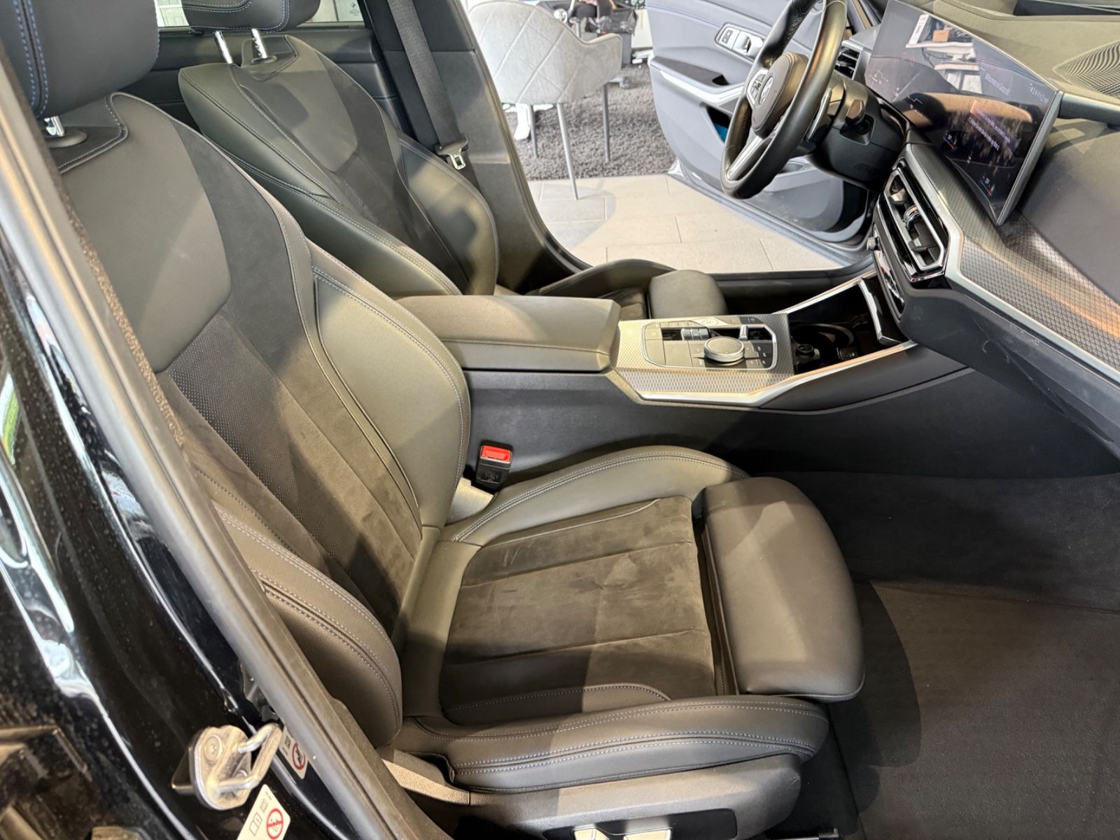 BMW 320d Touring M Sport - Samsaru's Car Outlet