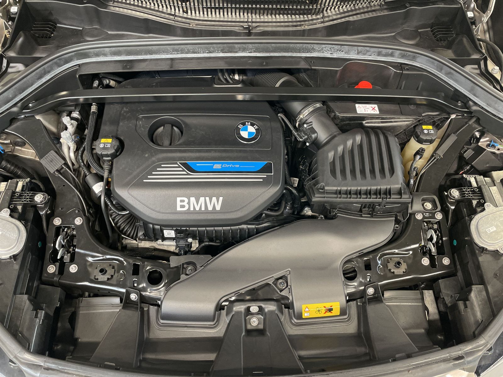 BMW X1 xDrive25e - Samsaru's Car Outlet