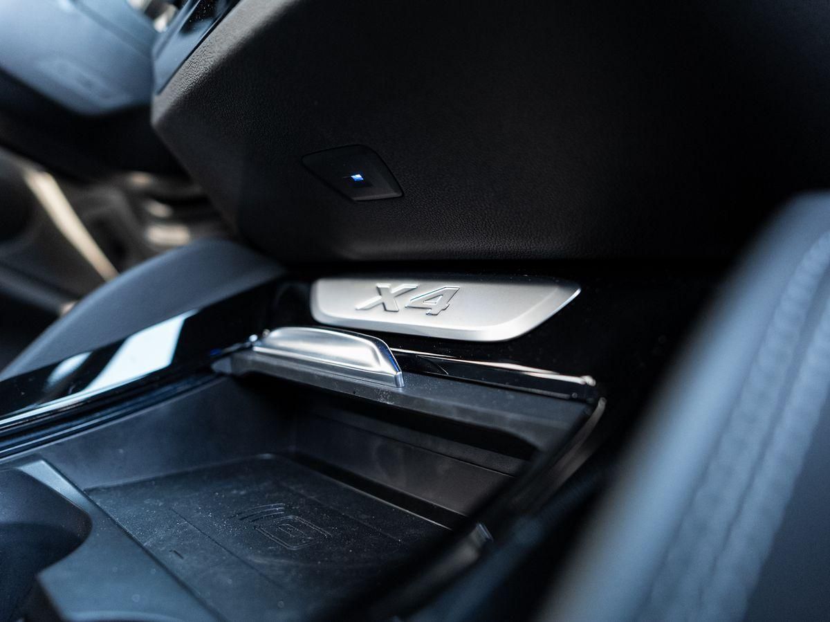 BMW X4 xDrive30i M-Sport AHK PANO HuD ACC Laser KoZg