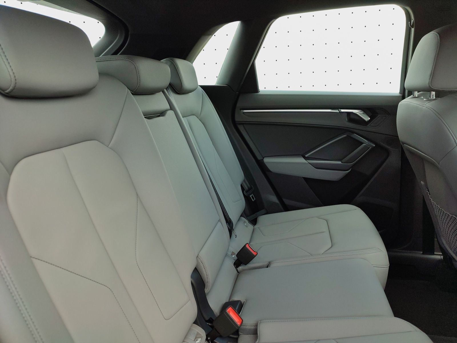 Audi Q3 45 2.0 TFSI quattro S-line - Samsaru's Car Outlet