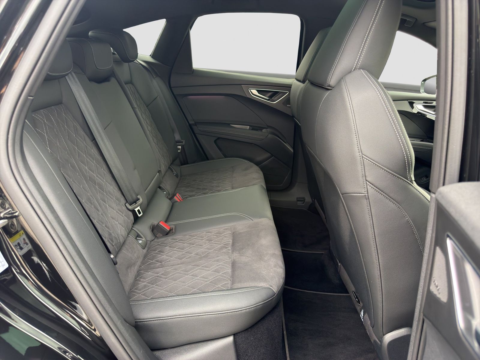 Audi Q4 e-tron Sportback 50 qu 2x S line Matrix Assis