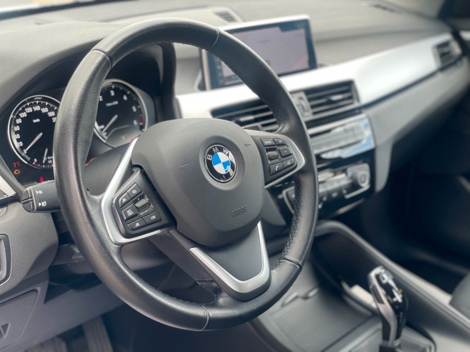 BMW X1 xDrive 20 d - Samsaru's Car Outlet