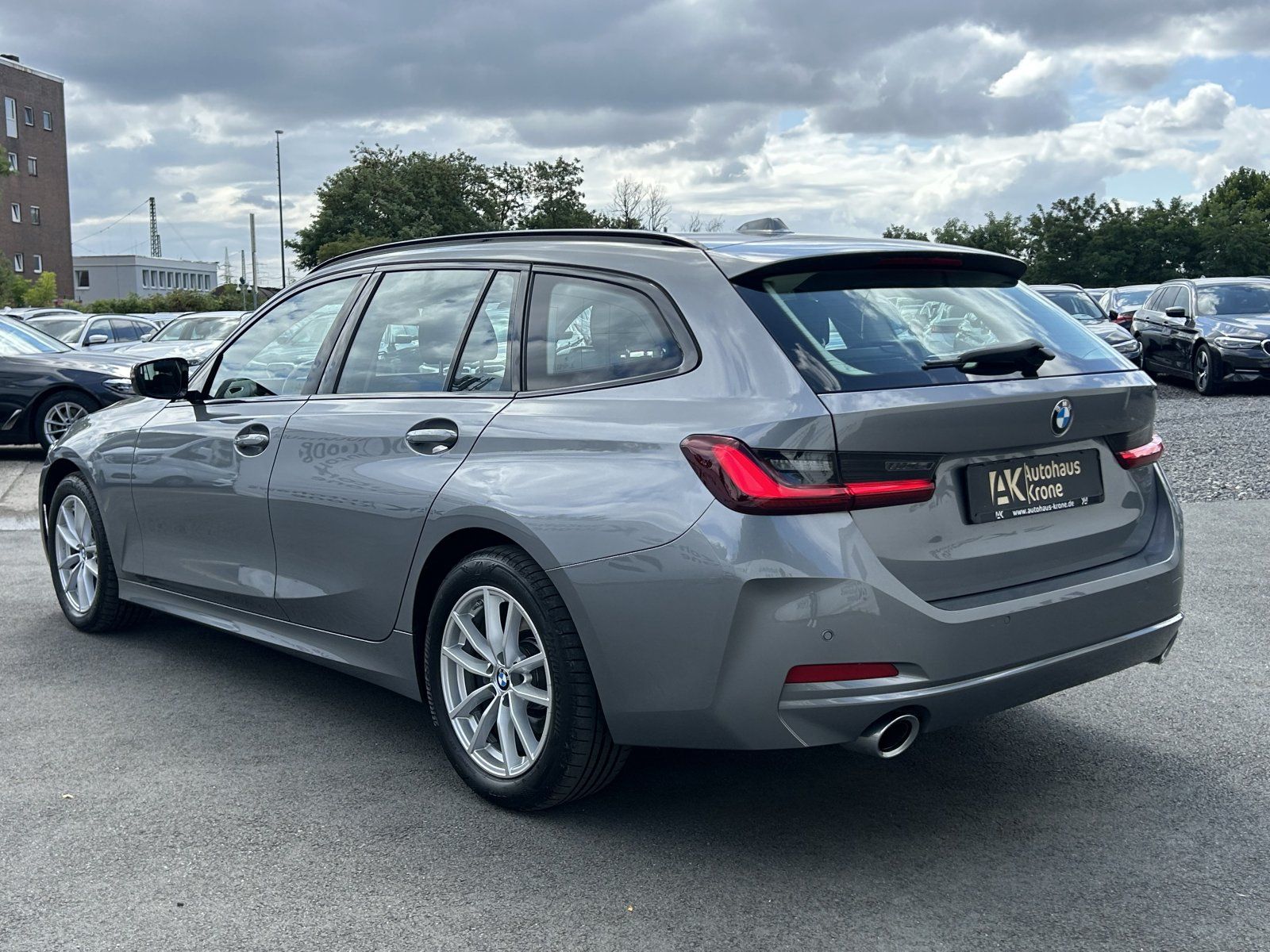 BMW 320 d Mild Hybrid xDrive - Samsaru's Car Outlet