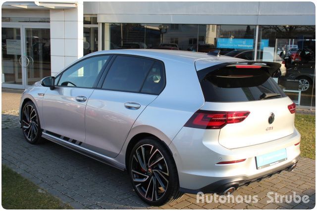 Volkswagen Golf VIII GTI Clubsport DSG - Samsaru's Car Outlet