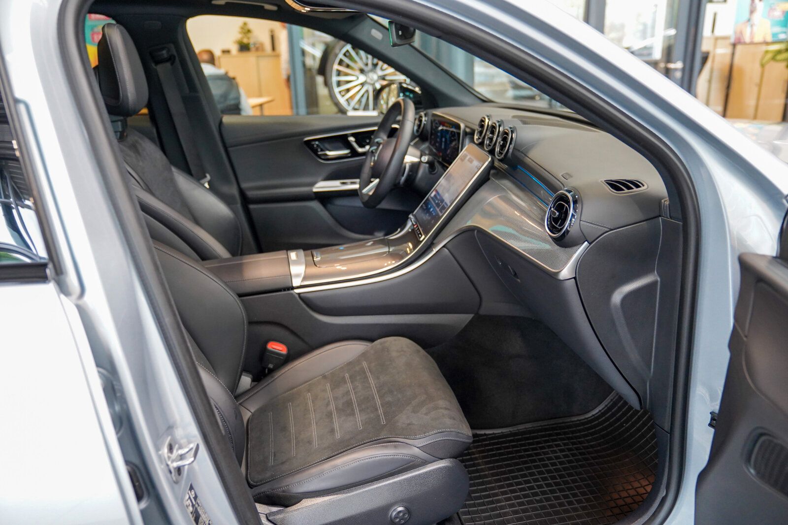 Mercedes-Benz GLC 300 d 4M AMG Line Night Pano DISTRONIC AHK
