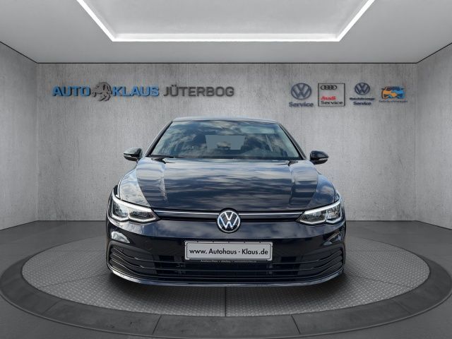 Volkswagen Golf VIII 1.5 eTSI Life - Samsaru's Car Outlet