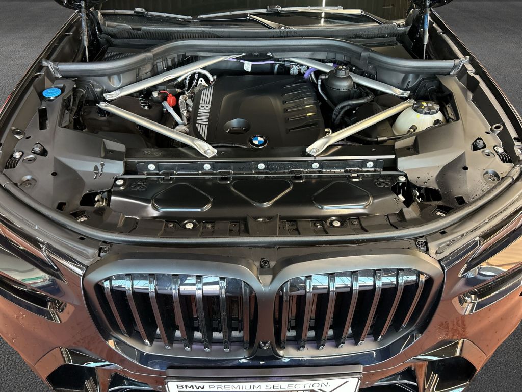 BMW X7 xDrive40d M-PaketPro AHK Pano HiFi Massage