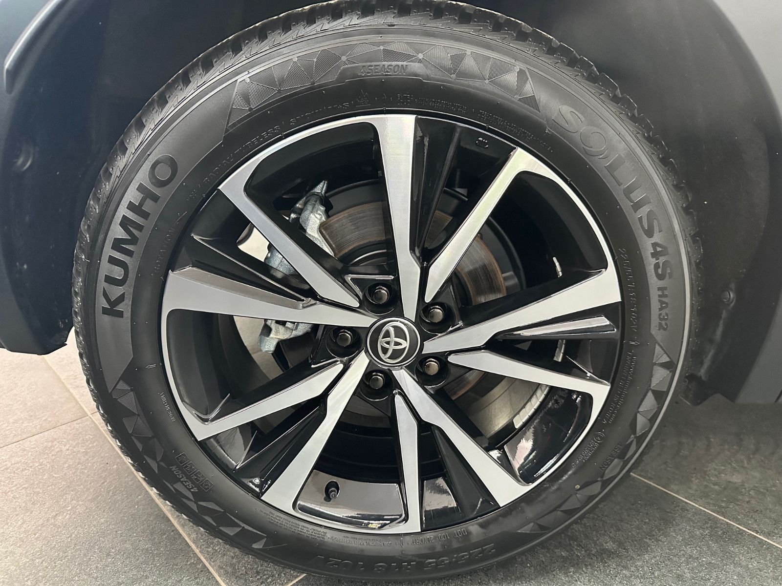 Toyota C-HR Hybrid FWD Team Deutschland