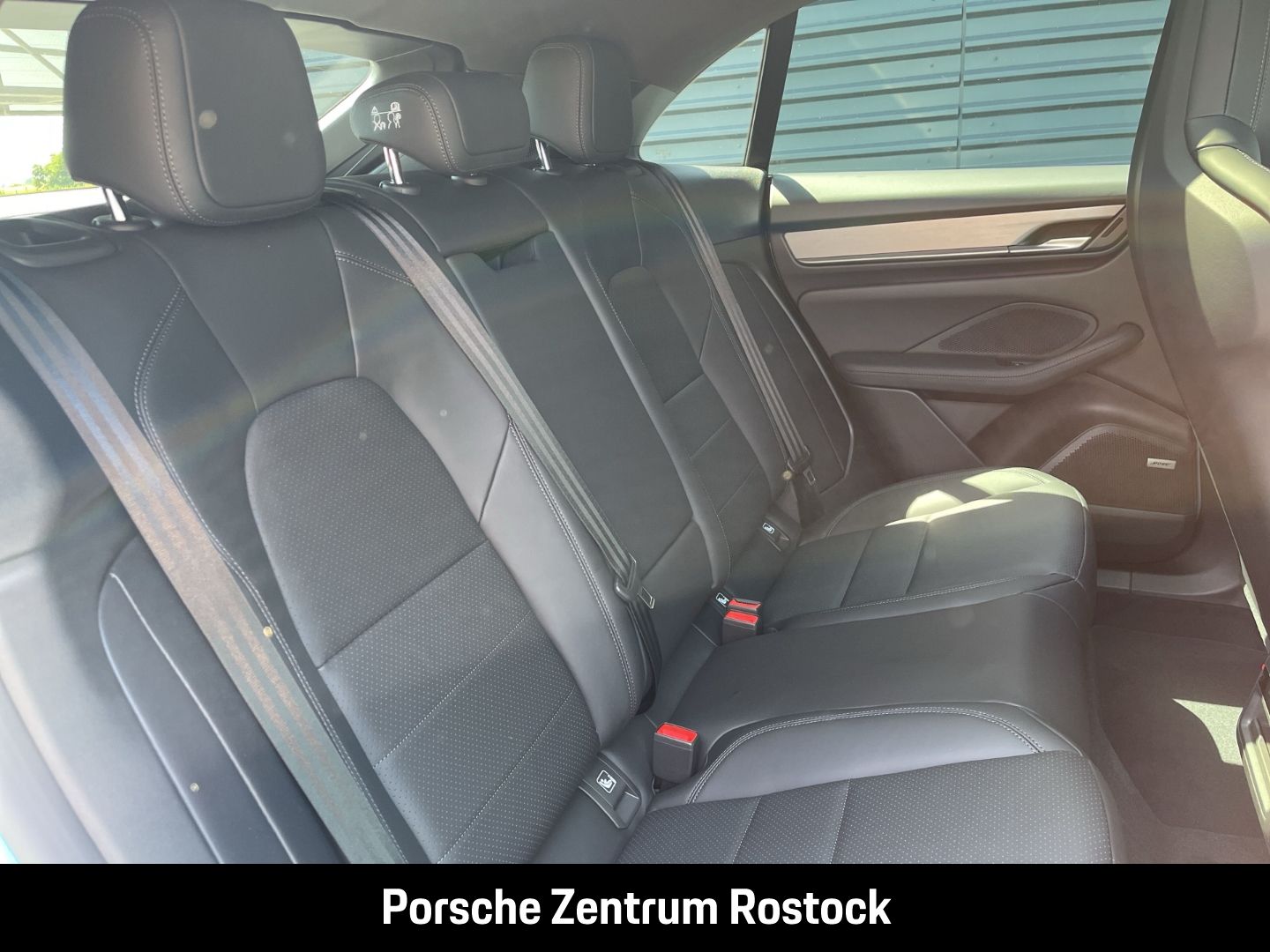 Porsche Macan 4 BOSE Rückfahrkamera Abstandstempomat LED