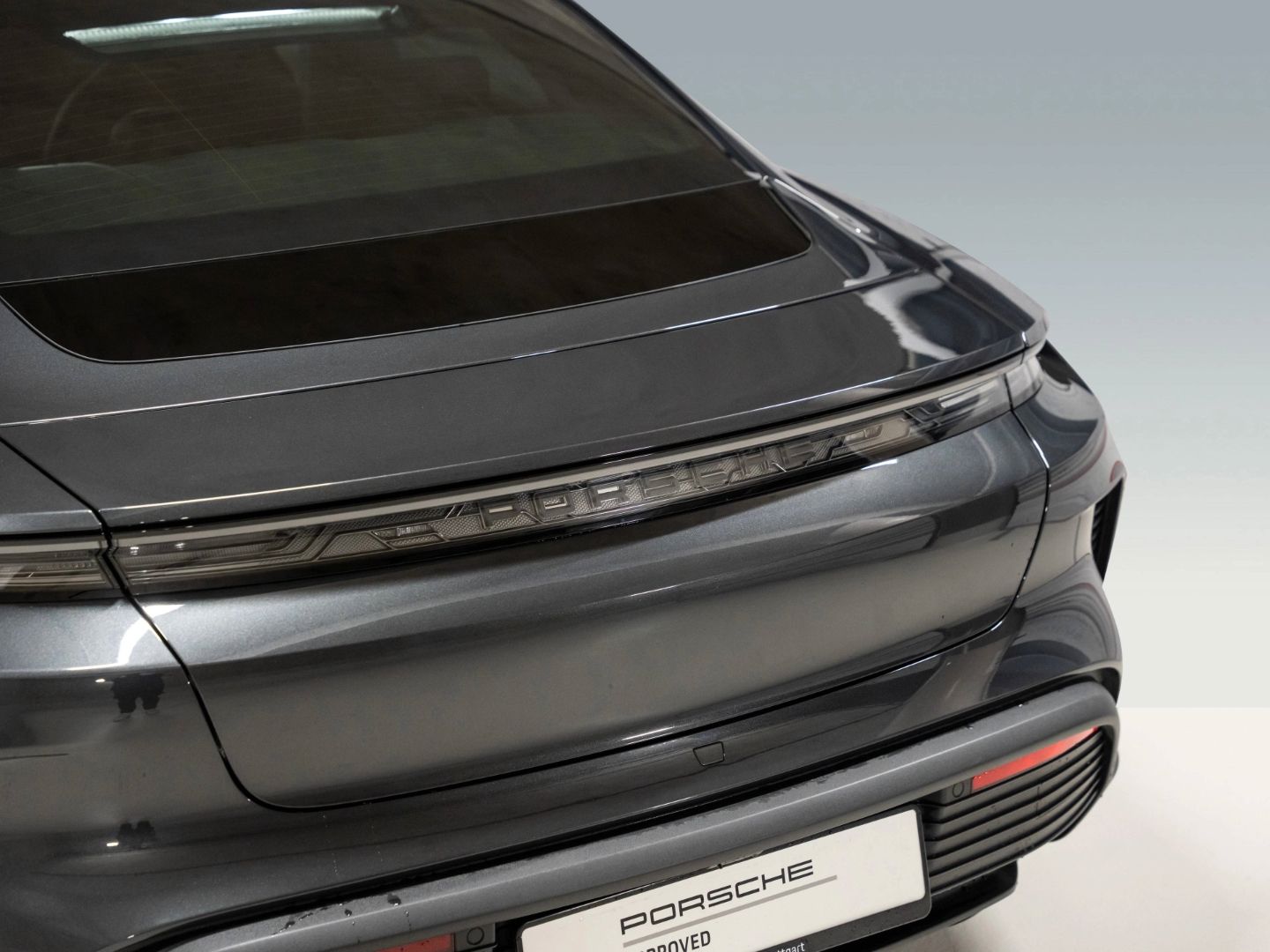 Porsche Taycan Turbo Burmester InnoDrive Massage HD-Matr