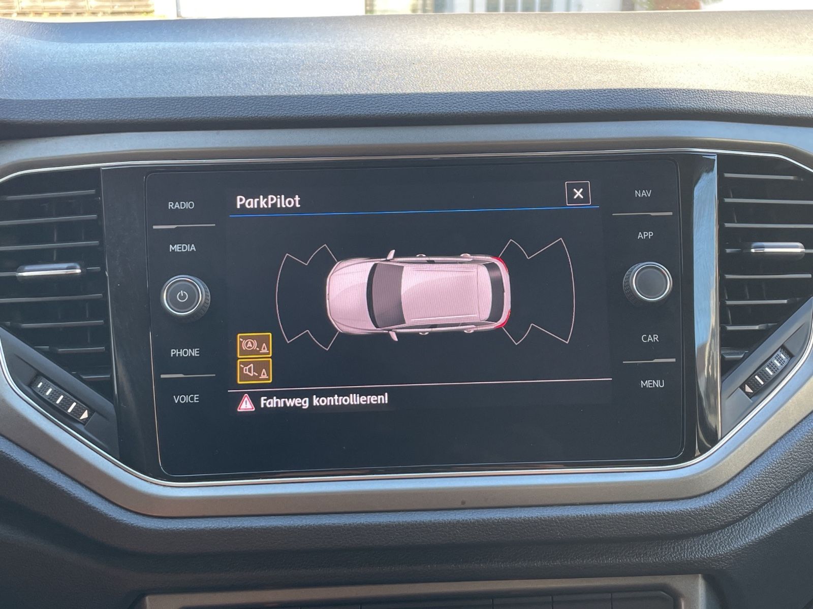 Volkswagen T-Roc Style TDI - Samsaru's Car Outlet