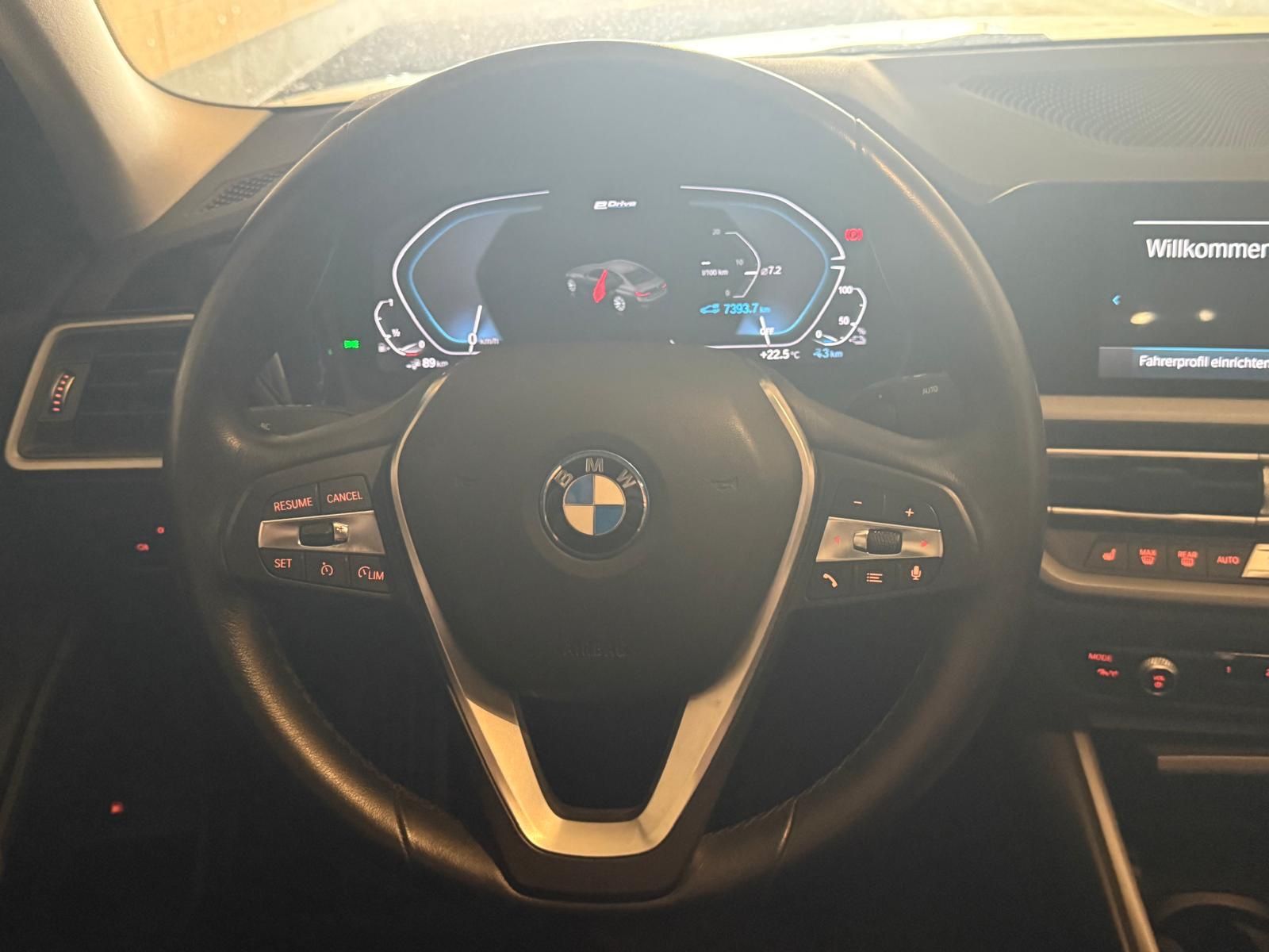 BMW 320e lim Advantage - Samsaru's Car Outlet