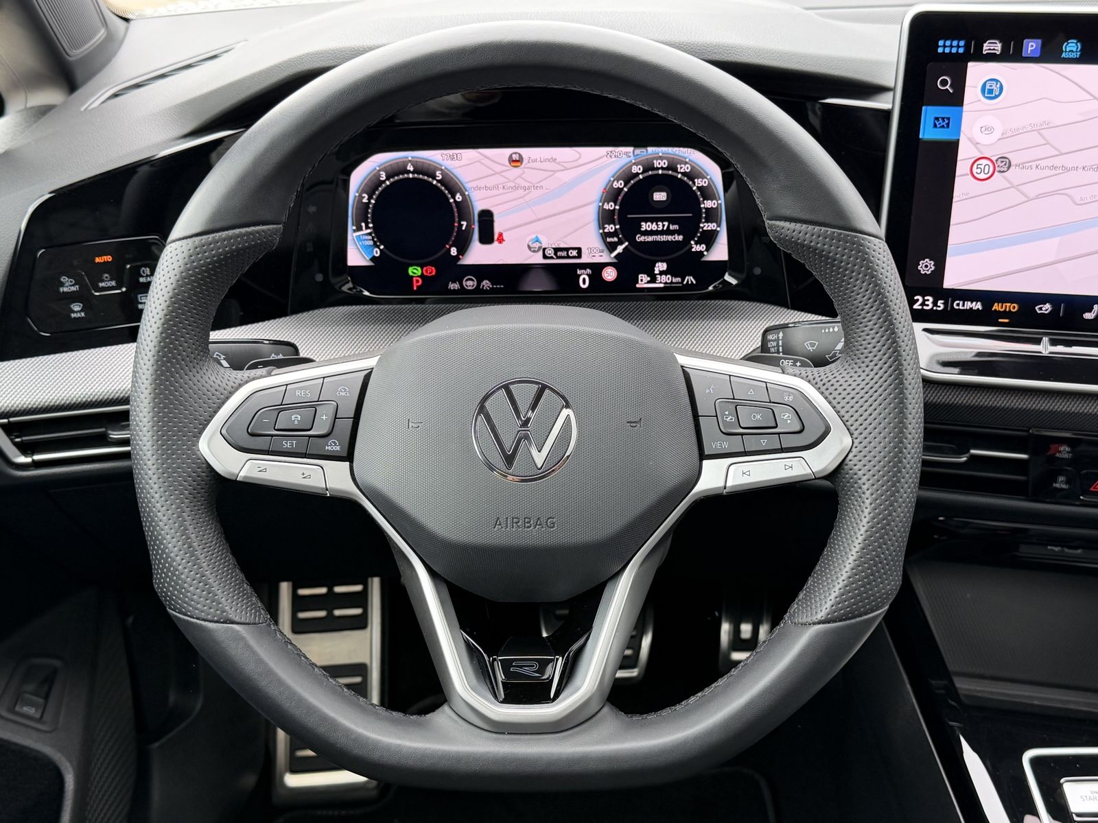 Volkswagen Golf 2.0 TSI 4M R-Line PANO|HUD|Matrix|360°|AHK