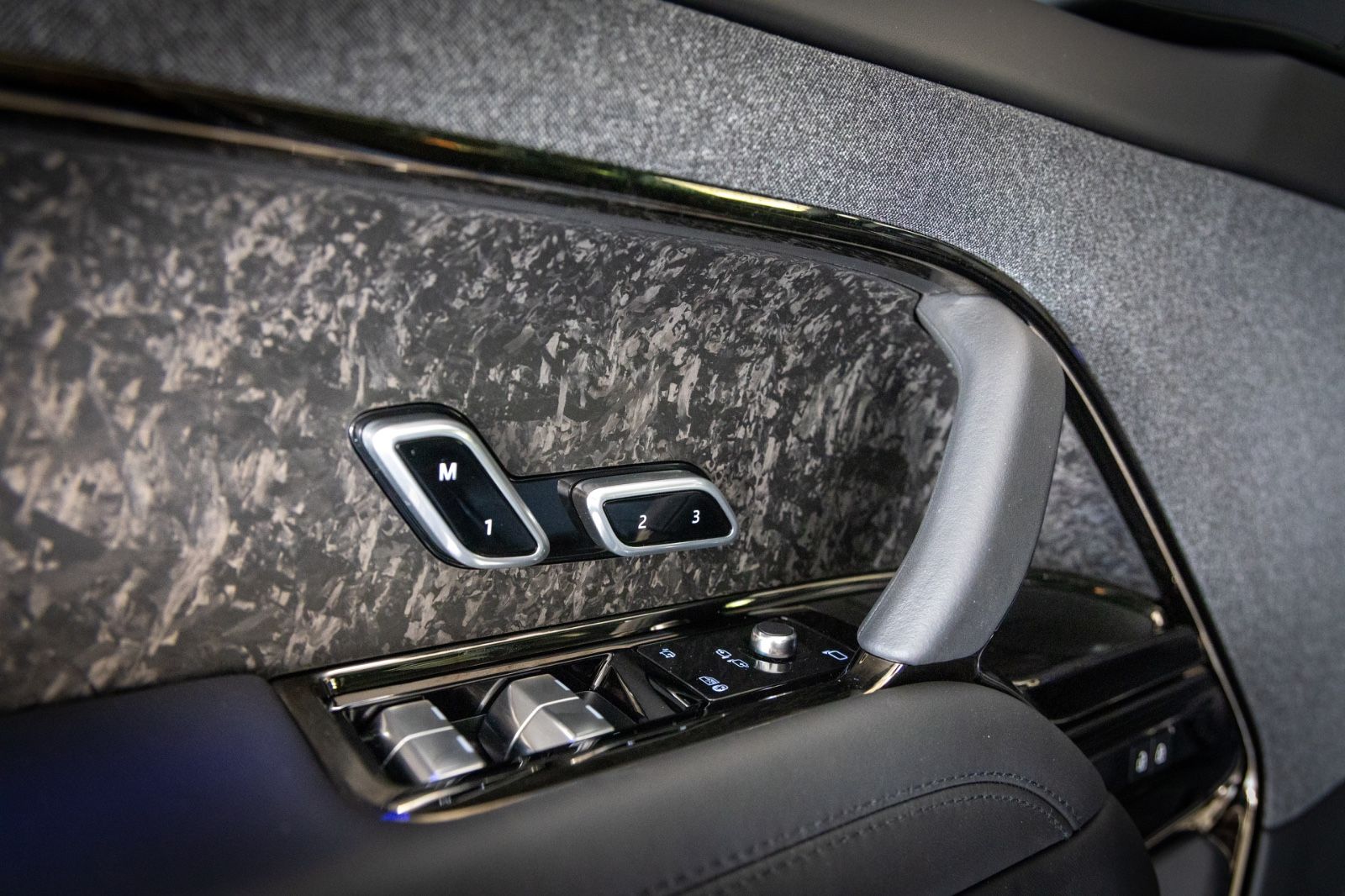 Range Rover Sport D350 First Edition - Samsaru's Car Outlet