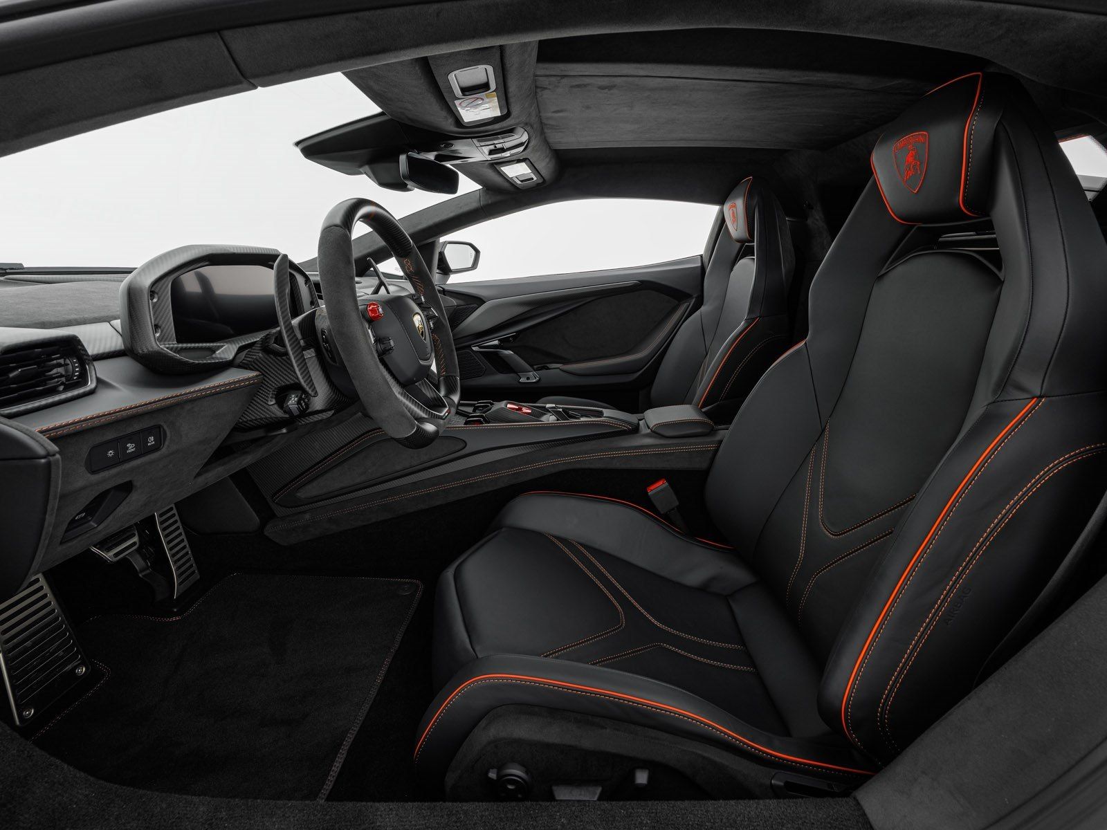 Lamborghini Revuelto