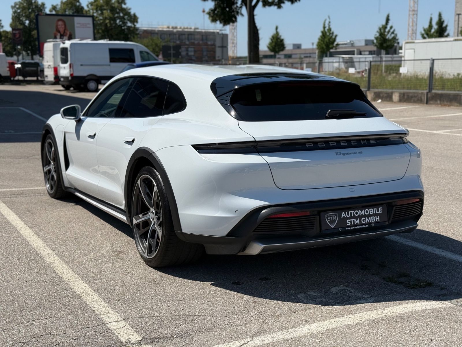 Porsche Taycan Cross 4 Approved Beif.Display HUD 22 Zoll
