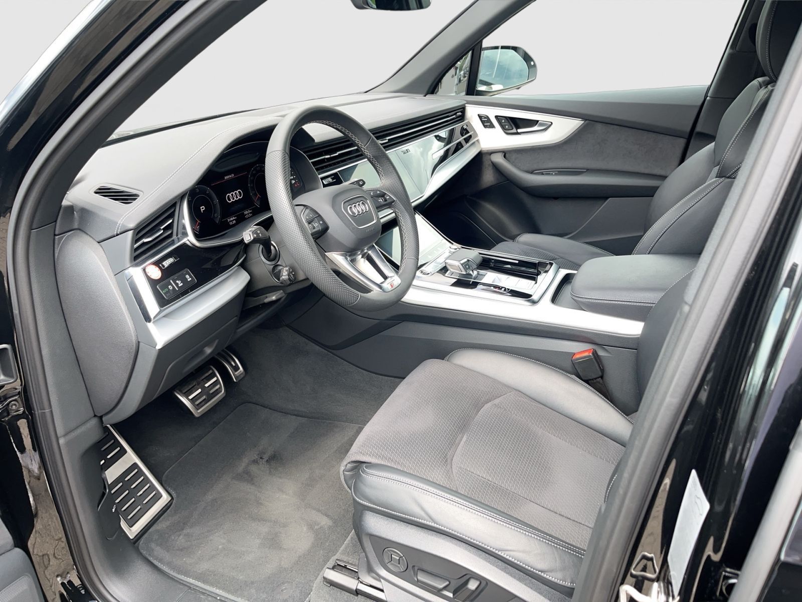 Audi Q7 50 TDI Q S LINE 7-SITZE LM20 AHK MATRIX