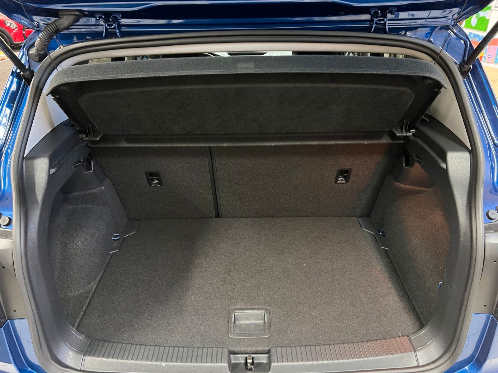 Volkswagen T-Cross Life - Samsaru's Car Outlet