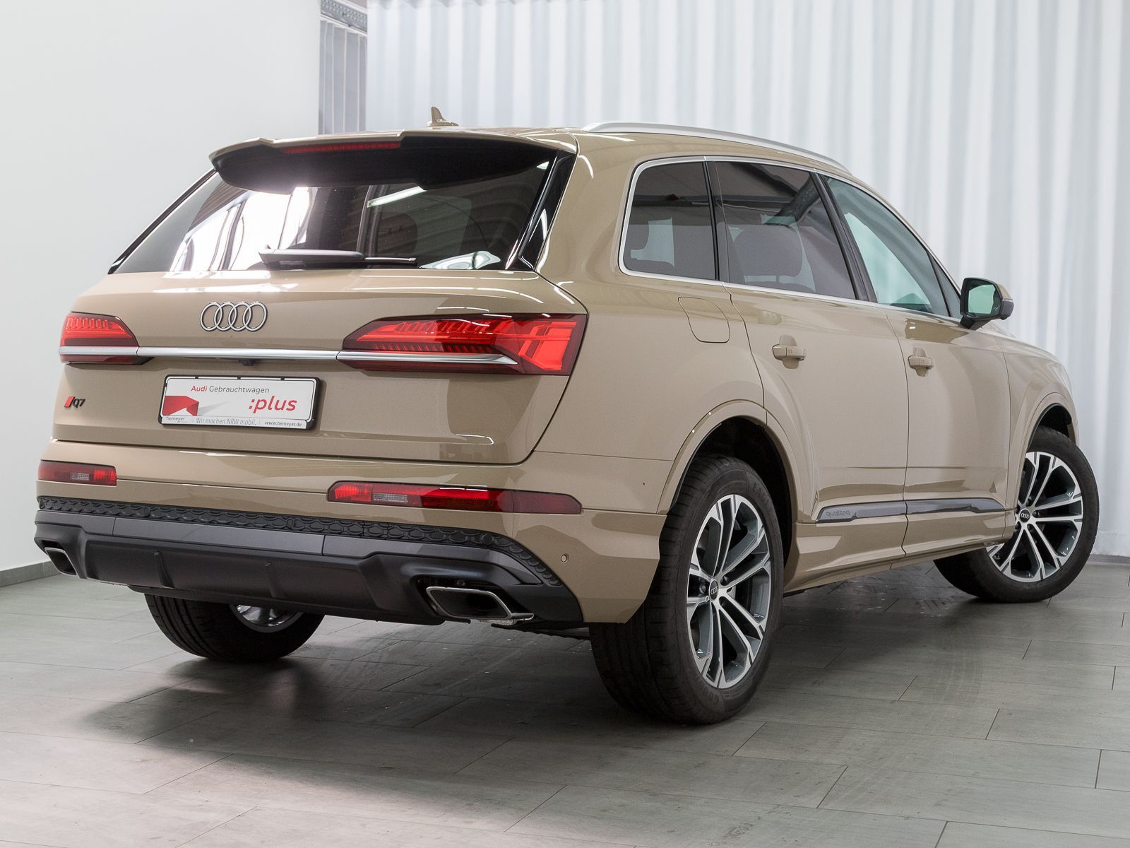 Audi Q7 45 TDI Q S LINE 7-SITZE LM20 PANO HuD