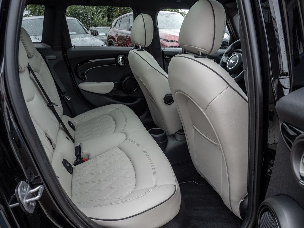 MINI Cooper Mini Yours Trim - Samsaru's Car Outlet