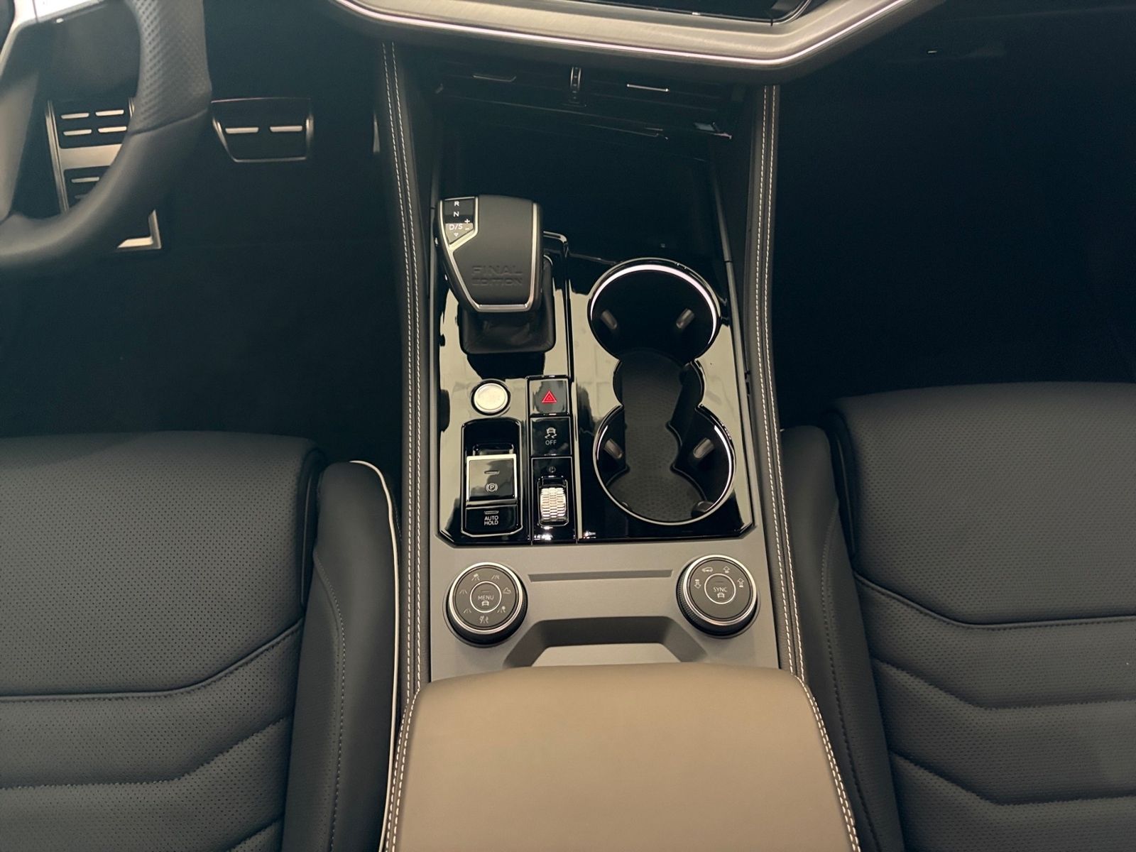 Volkswagen Touareg R-Line 3,0 l V6 TDI Final Edition