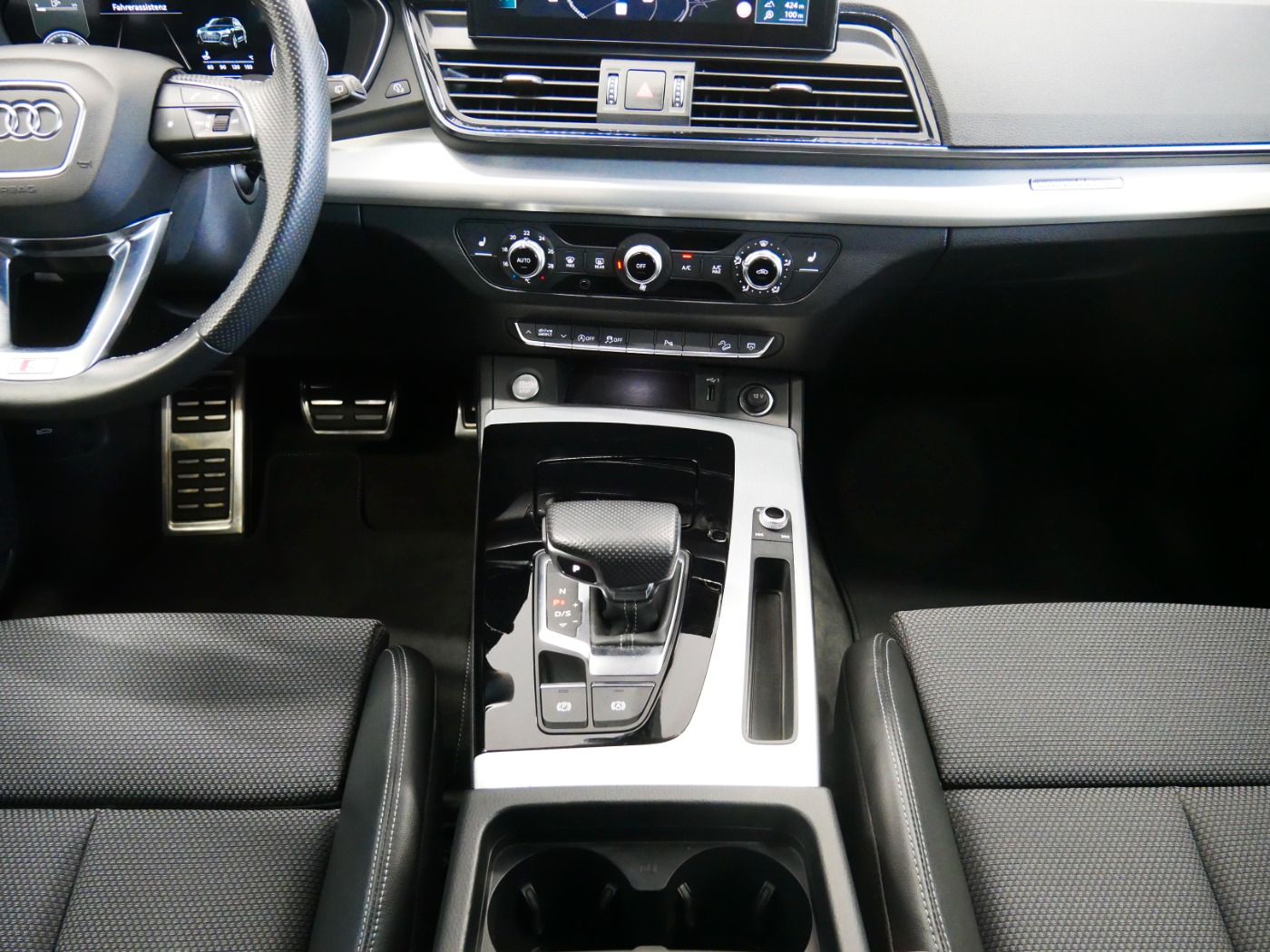 Audi Q5 40 TDI quattro S line - Samsaru's Car Outlet