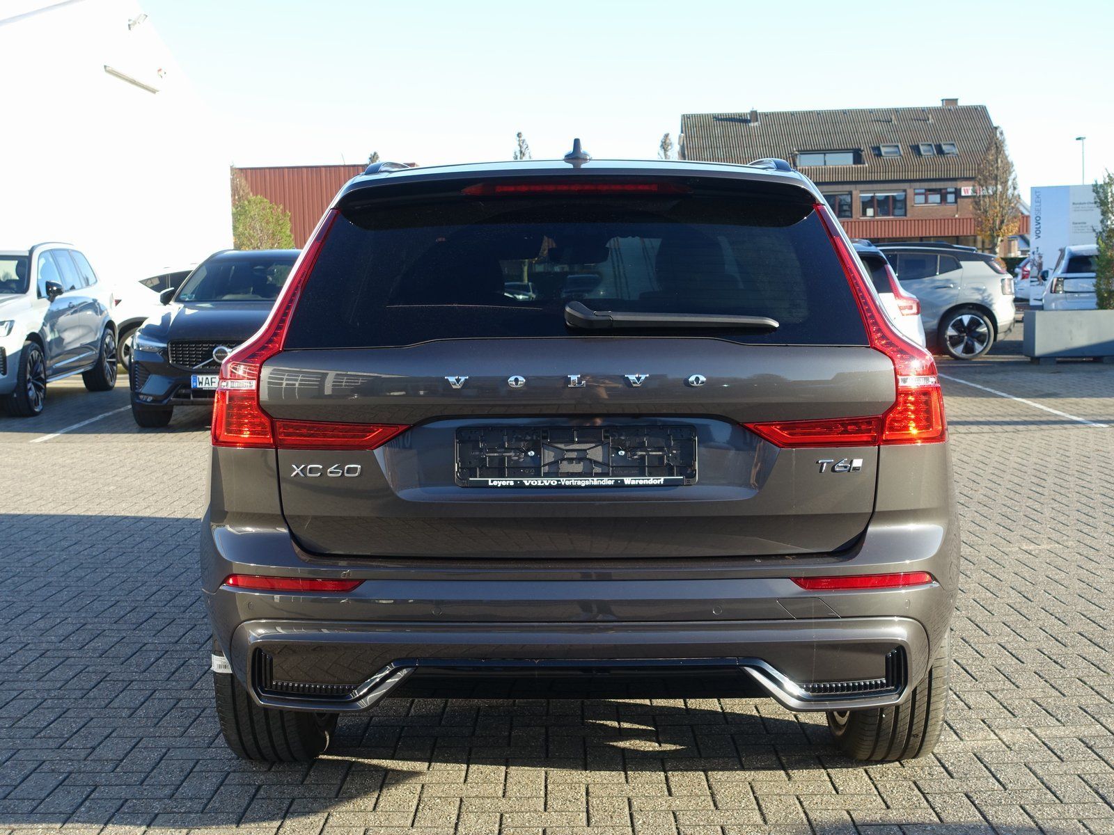 Volvo XC60 Plus T6 AWD Plug-in Hybrid/360°Cam/AHK/BLIS