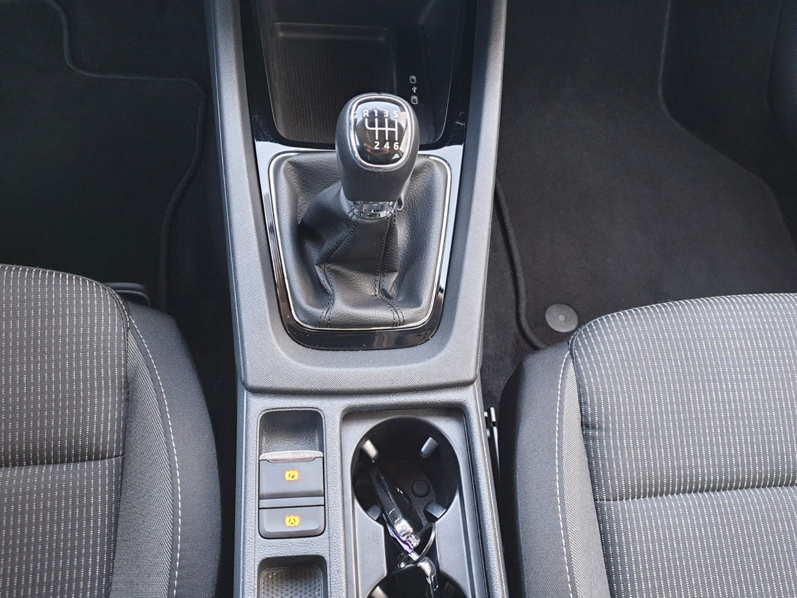 Skoda Octavia Combi Ambition - Samsaru's Car Outlet