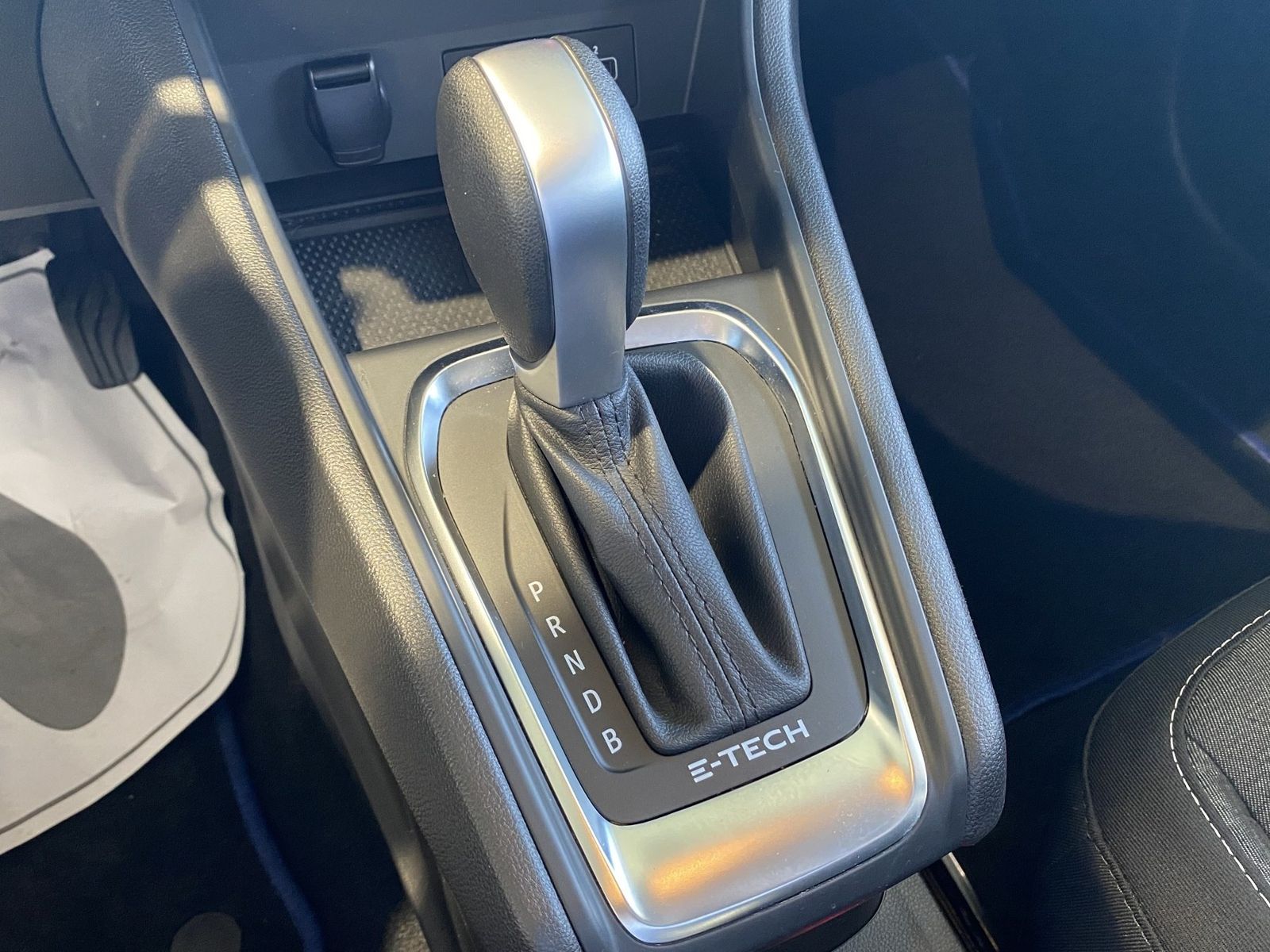 Renault Captur BUSINESS EDITION E-TECH Plug-in - Samsaru's Car Outlet