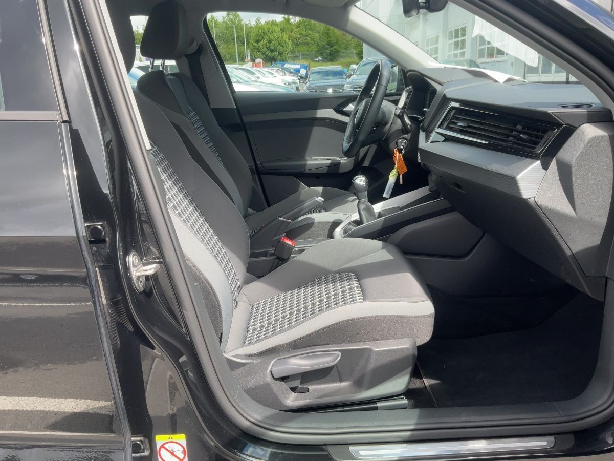 Audi A1 Sportback 25 TFSI ADVANCED - Samsaru's Car Outlet