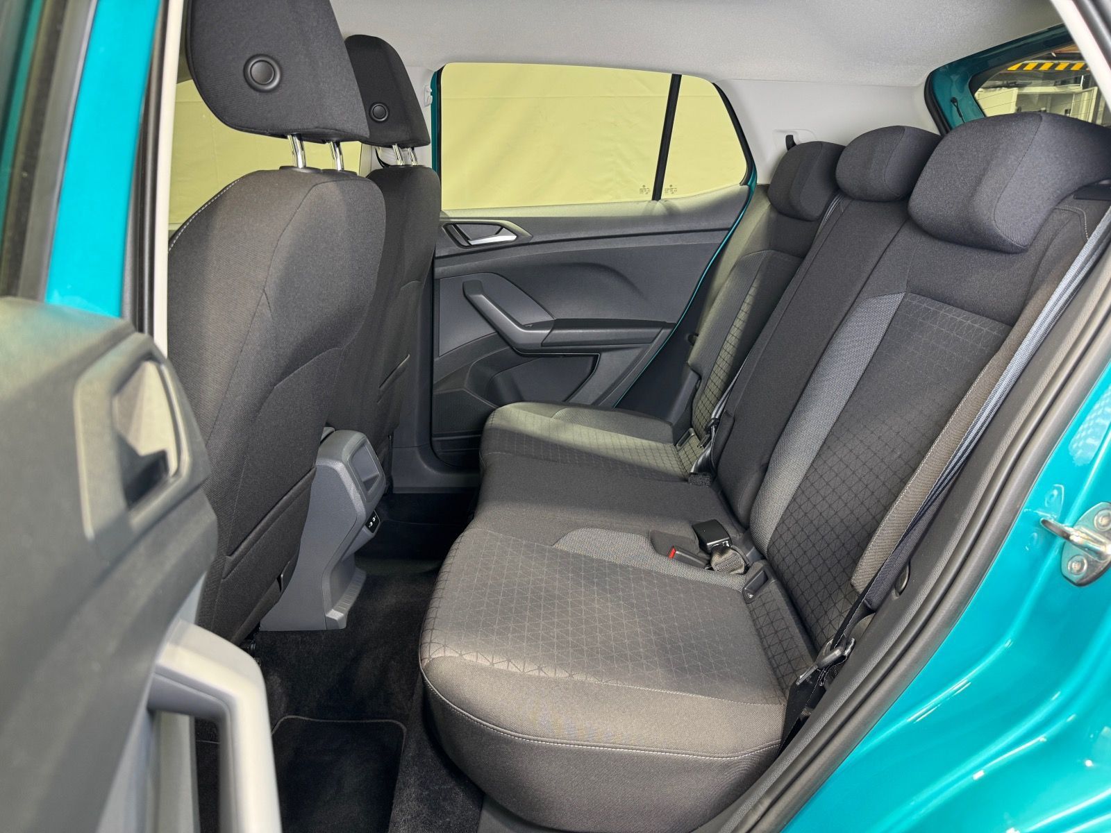 Volkswagen T-Cross Life 1.0 TSI - Samsaru's Car Outlet