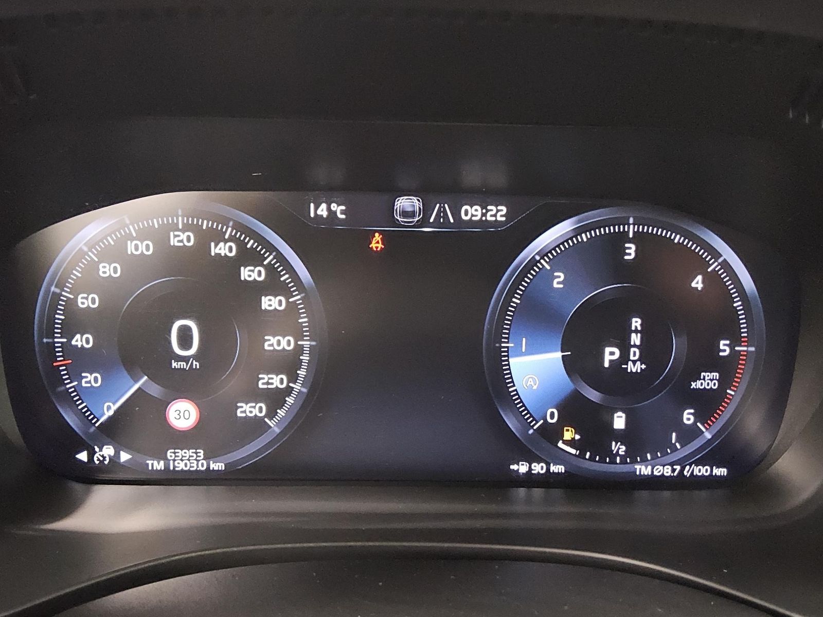 Volvo XC60 B4 D AWD Momentum Pro Navi LED T-Leder AHK