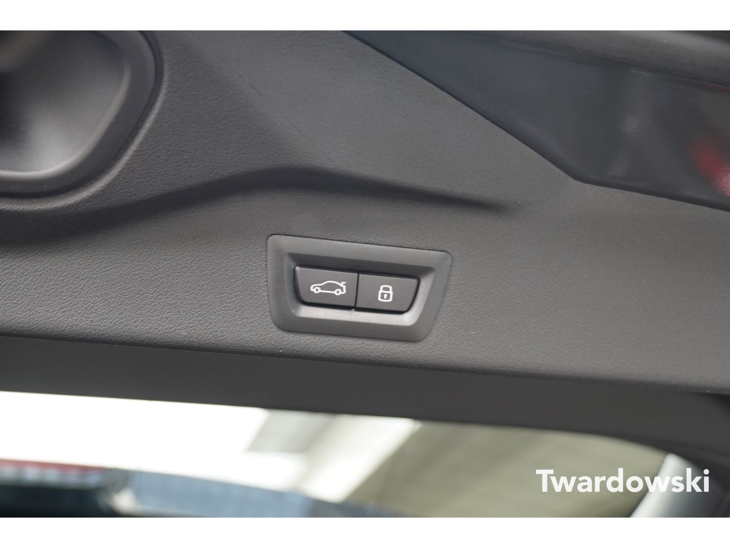 BMW X5 40d M Sport PANO HUD AHK Luft SOFT Massage