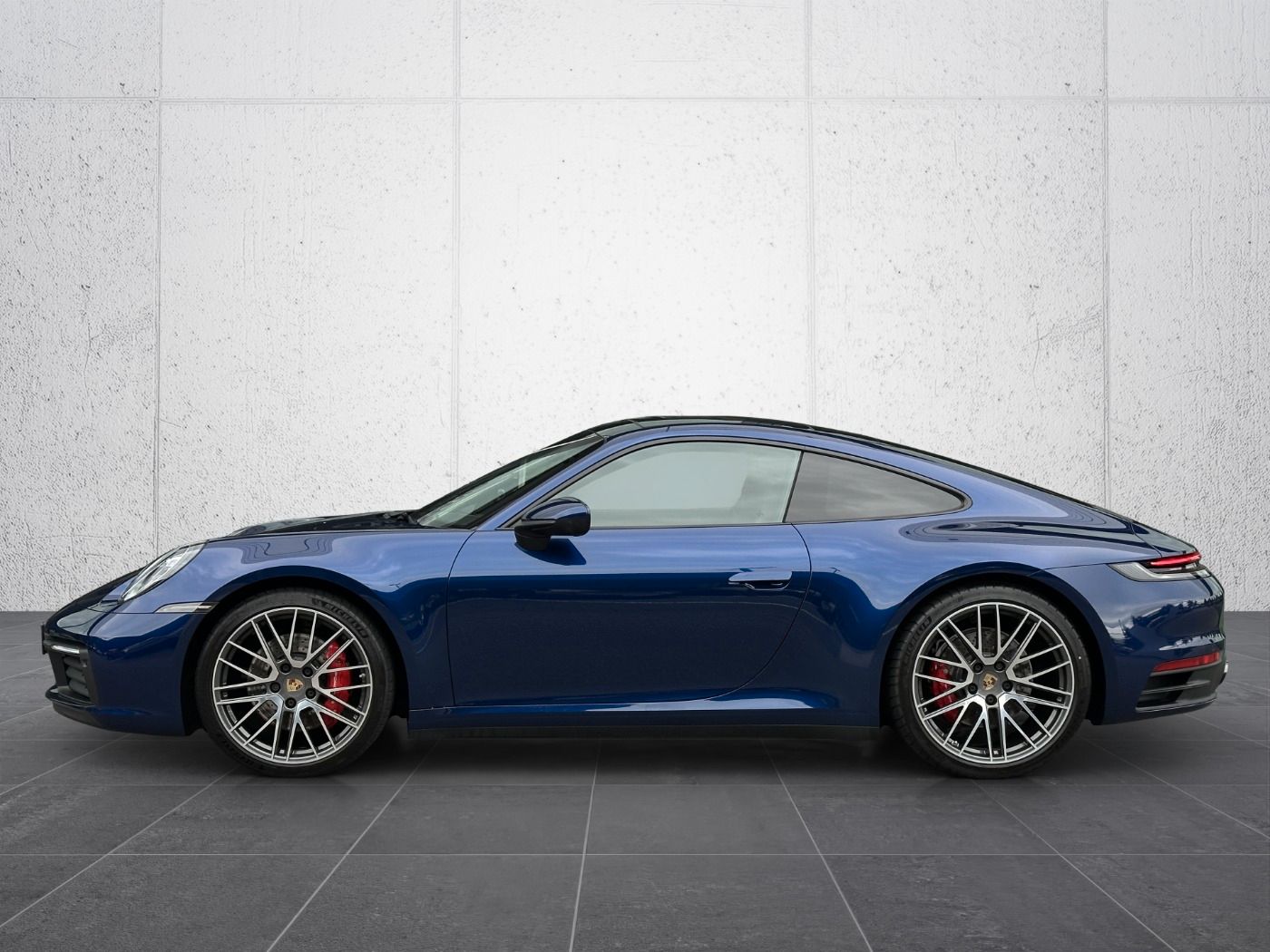 Porsche 992 911 Carrera 4S Lift Matrix BOSE InnoDrive