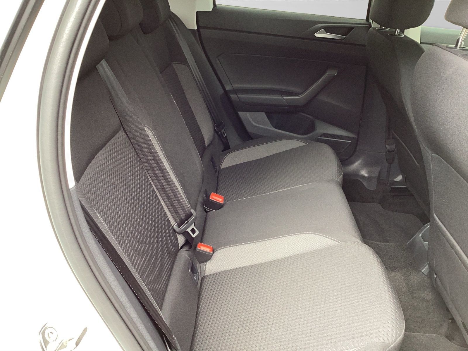 Volkswagen Taigo 1.0 TSI - Samsaru's Car Outlet