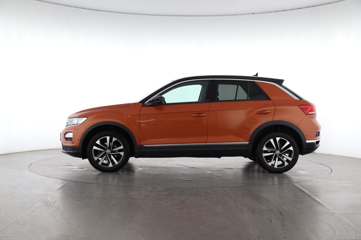 Volkswagen T-Roc 1.5 TSI IQ.DRIVE - Samsaru's Car Outlet