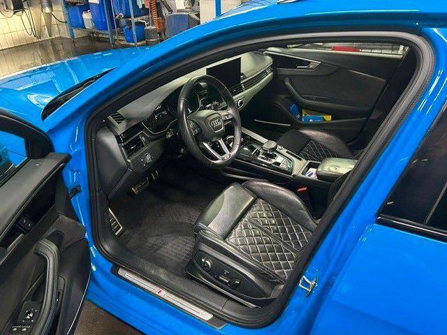 Audi A4 Avant 50 TDI quattro S line AHK Stdhzg Leder