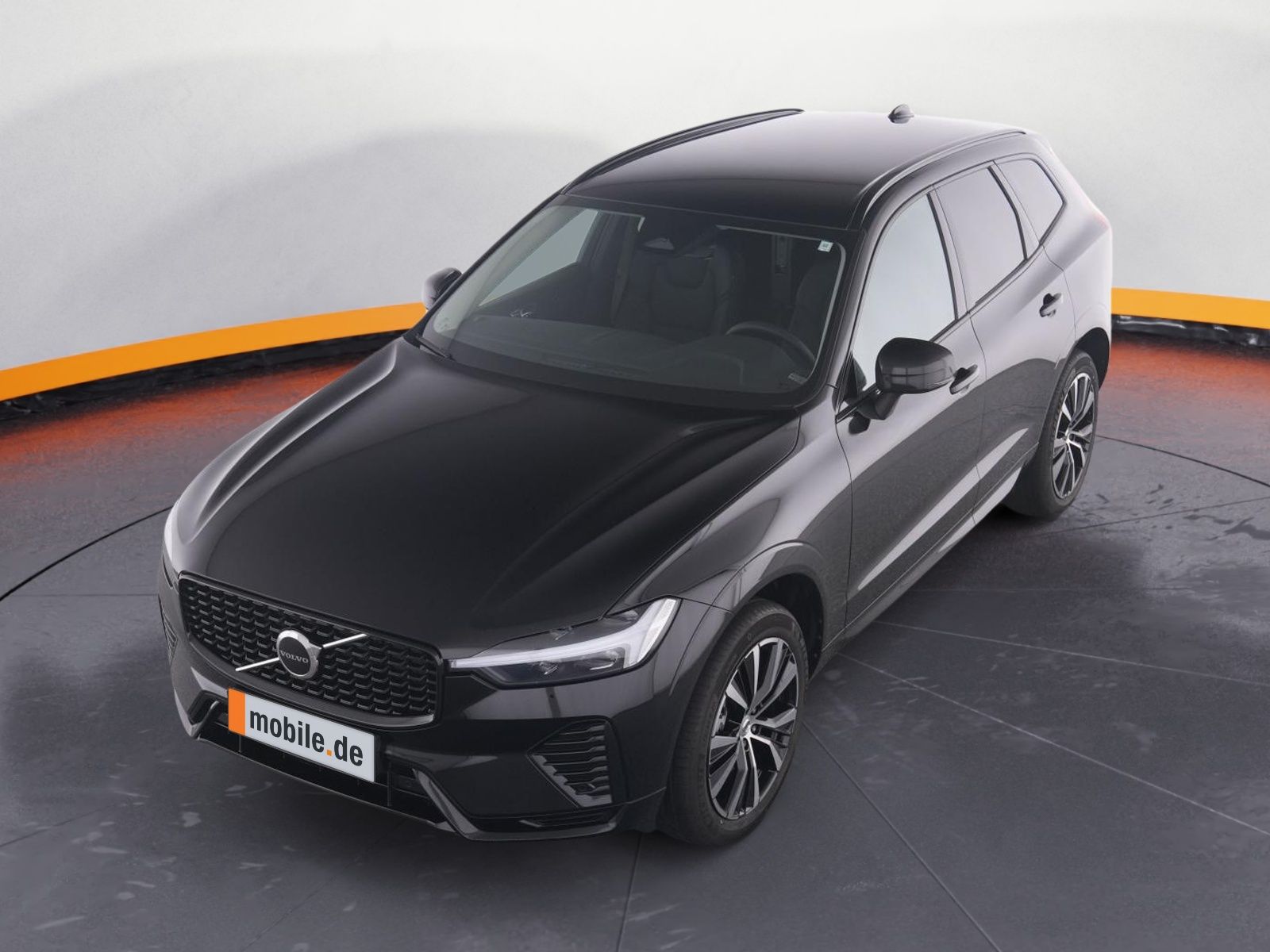 Volvo XC60 B4 Plus Dark - Samsaru's Car Outlet