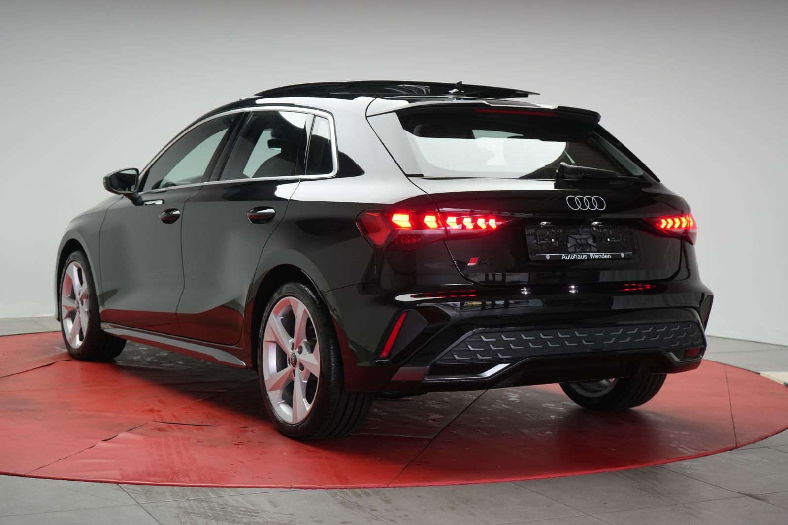 Audi A3 35 TDI Sportback S tronic S line - Samsaru's Car Outlet