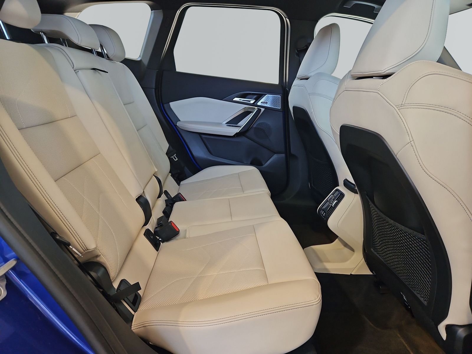 BMW X1 xDrive23i M Sportpaket - Samsaru's Car Outlet