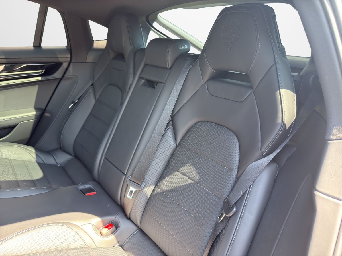 Porsche Panamera 4 E-Hybrid | Panorama | Sportabgas |