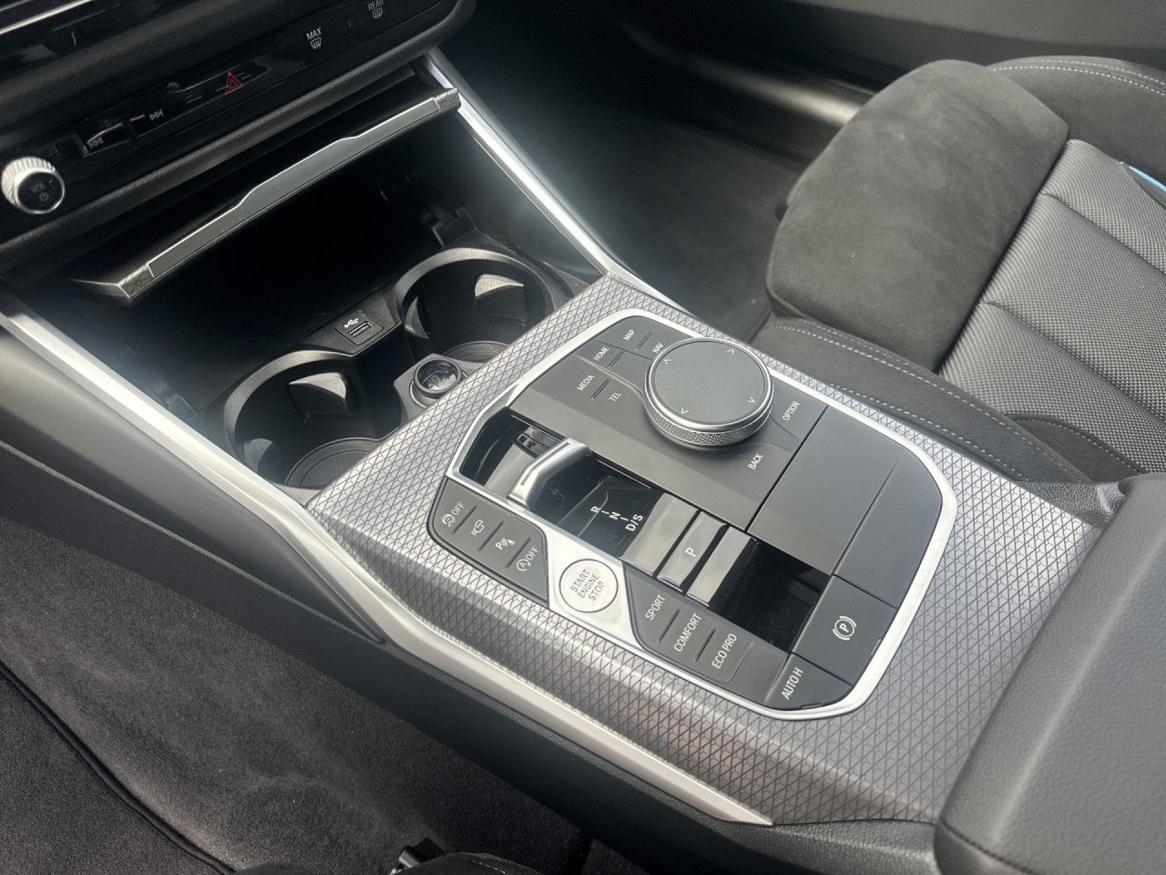 BMW 330i xDr T M Sport HUD,AdLED,ACC,360°,19LM