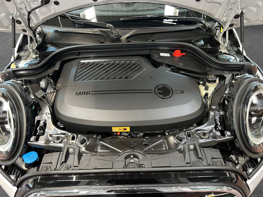 MINI Cooper SE MINI Yours Trim - Samsaru's Car Outlet