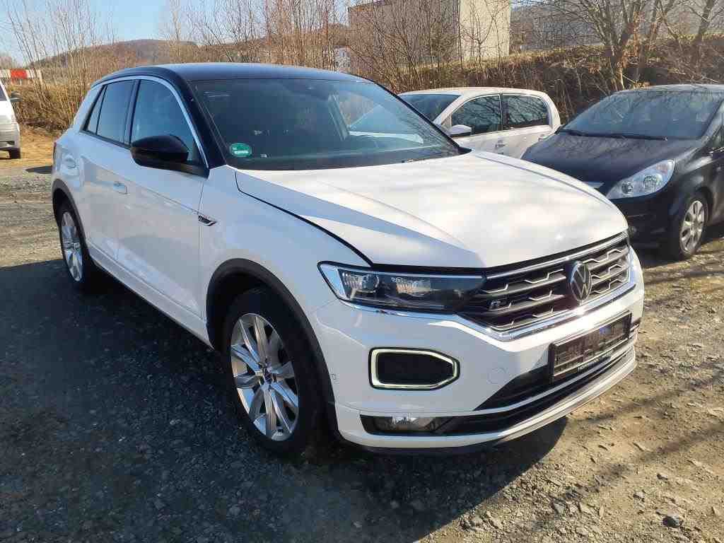 Volkswagen T-Roc 1.5 TSI DSG R-LINE - Samsaru's Car Outlet