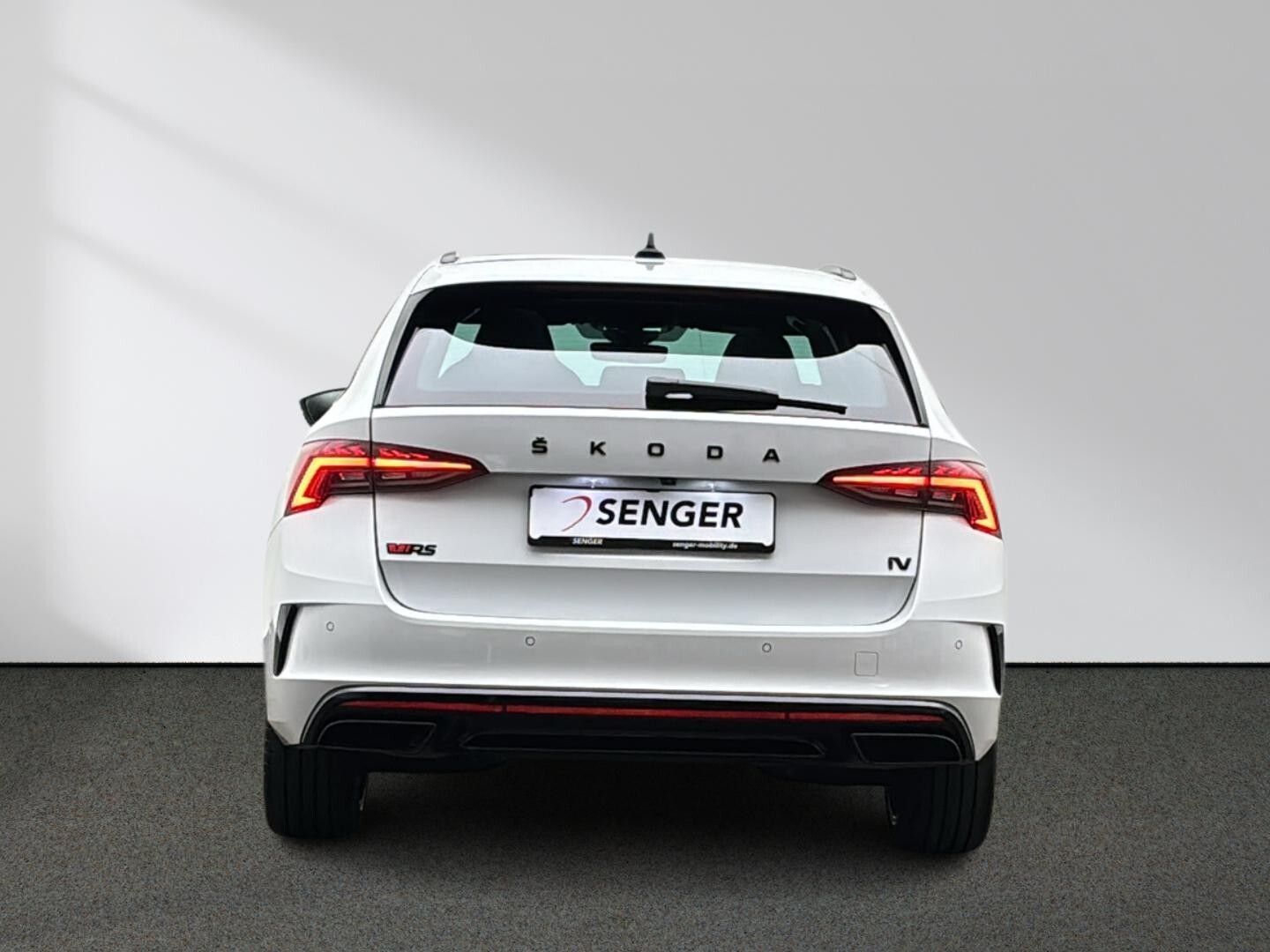 Skoda Octavia Combi RS 1.4 TSI iV DSG Matrix Pano ACC