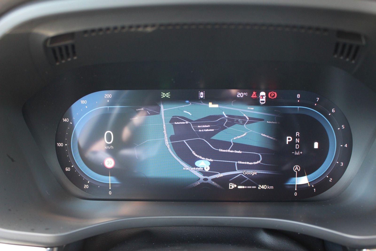 Volvo XC60 B5 Benzin Ultra Dark Massagesitze