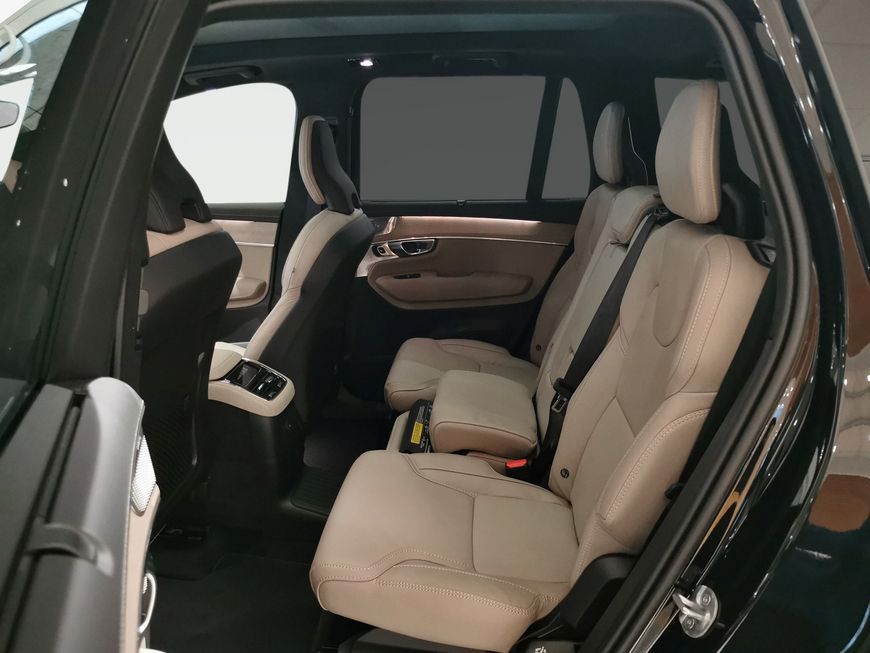 Volvo XC90 T8 AWD Plug-in Hybrid Ultra Dark