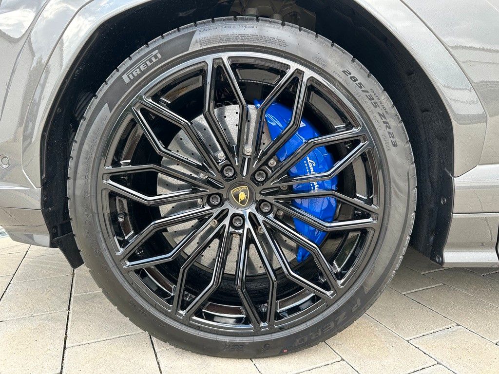Lamborghini Urus SE - Samsaru's Car Outlet