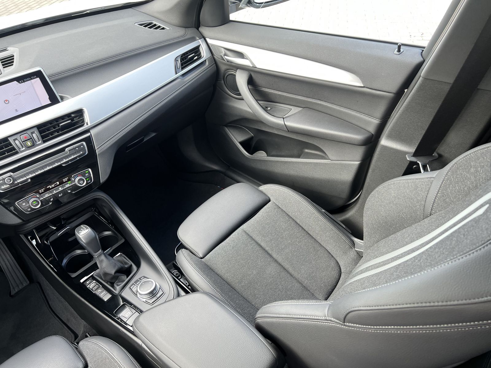 BMW X1 xDrive25e M Sportpaket - Samsaru's Car Outlet