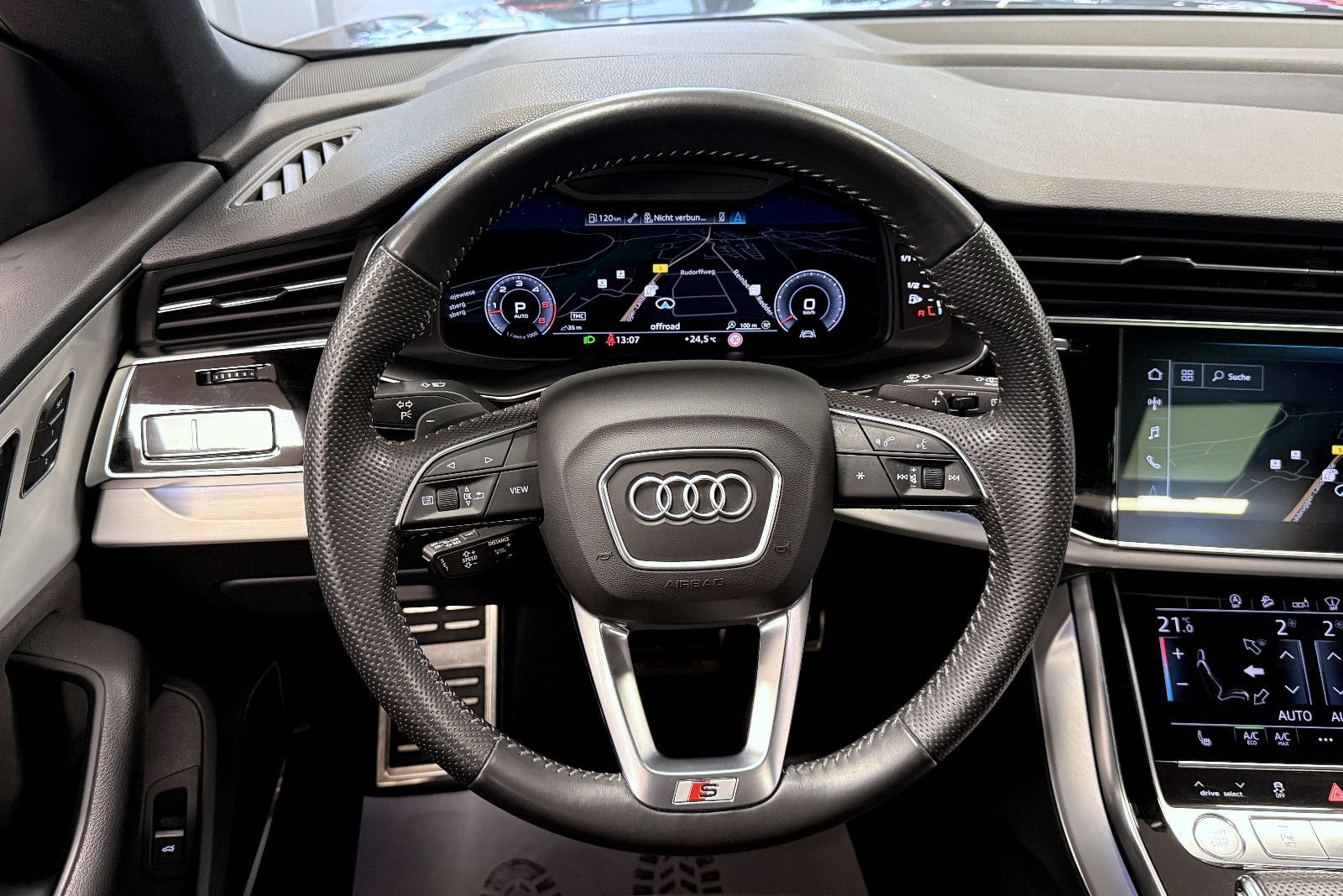 Audi Q8 50TDI Quattro *S-Line*PanSD*ACC*AHK*SoftCls